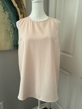 Uniqlo Sleeveless Soft Blush Shell Top